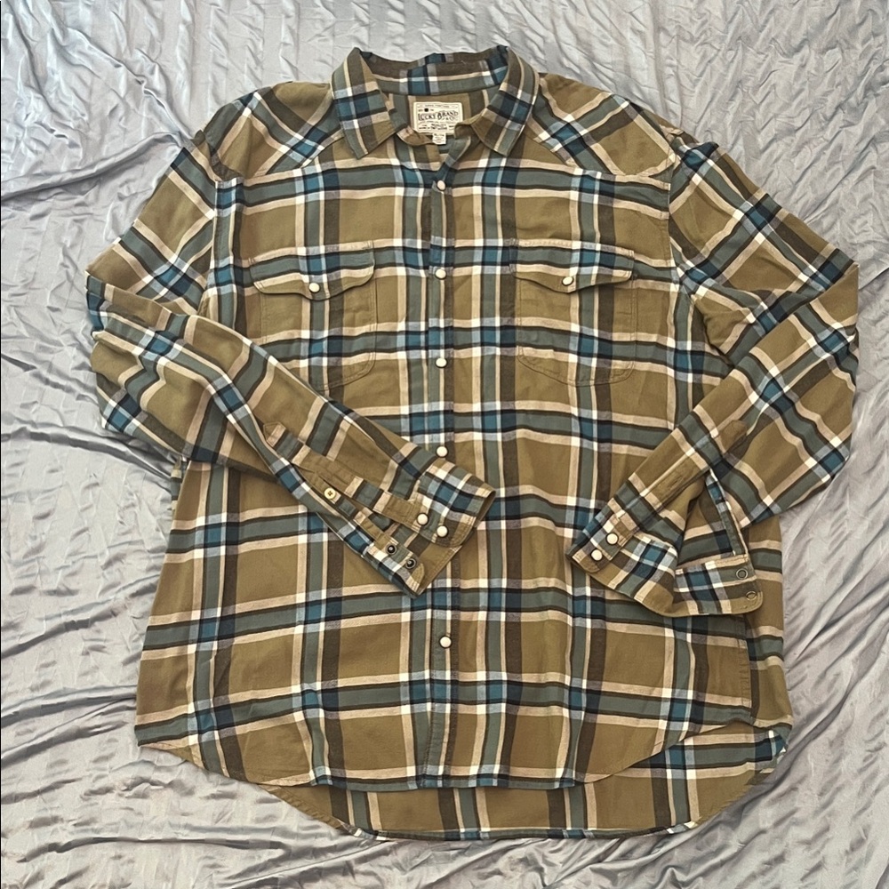Men's Plaid Button-Up Shirt